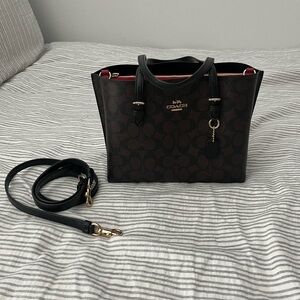 Coach Mollie 25  Crossbody